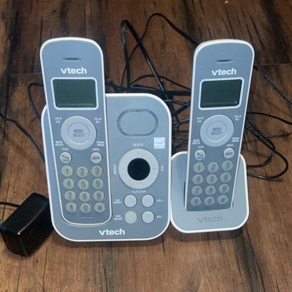 Vetch cordless phone pair - Picture 1 of 6